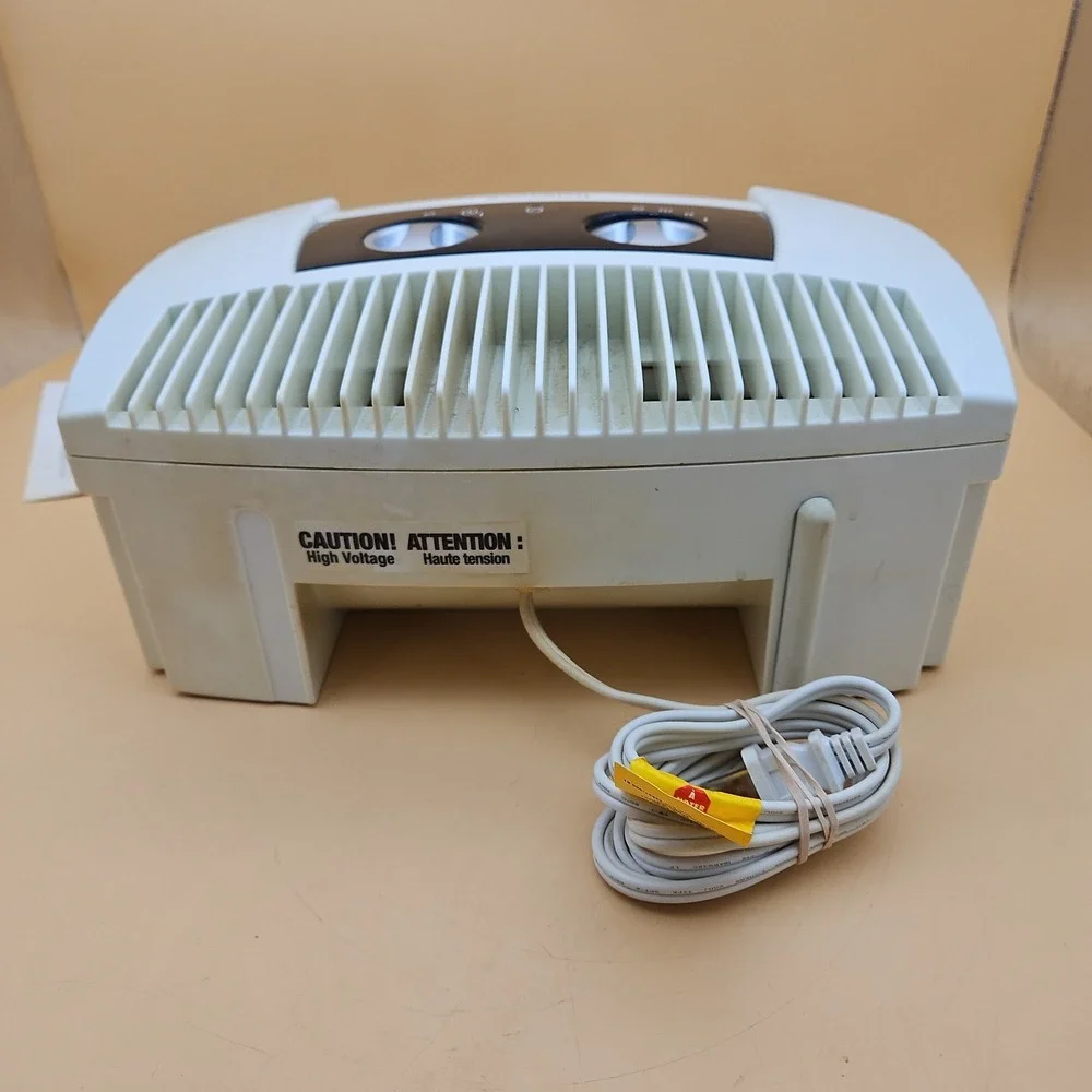 Honeywell HEPAClean Compact Air Purifier Cleaner HEPA Filter Pet Allergies 16200